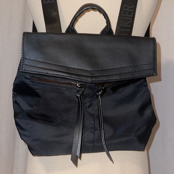 NWT Botkier New York Trigger Backpack Black - Picture 6 of 9